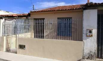 Imagem 3: Casa no Bairro 18 do Forte, com 3 quartos, 1 banheiro, sala ampla de Estar/Jantar