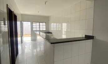 Imagem 2: ALUGA-SE CASA 2/4 C SUÍTE