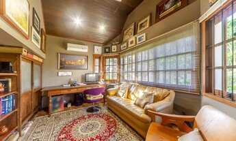 Imagem 2: Casa à venda em Ipanema / Jardim Isabel, Zona Sul de Porto Alegre. Com 3 dormitórios, 3 va