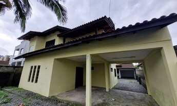 Imagem 2: Casa residencial com 4 quartos para alugar por R$ 2900.00, 276.00 m2 - VILA NOVA - JOINVIL