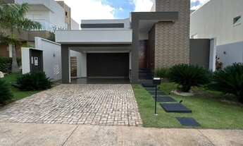 Imagem: Alugo Casa Térrea no Alphaville 2