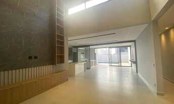 Imagem 5: Casa de condomínio térrea para aluguel possui 235 metros quadrados com 3 quartos