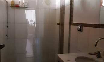 Imagem 2: Casa de condomínio térrea para venda tem 347 metros quadrados com 4 quartos