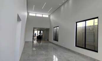 Imagem 3: Casa alto padrão, 04 suítes na Rua 12 vazada p/ rua 10 Vicente Pires