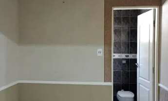 Imagem 2: Casa para venda possui 139 metros quadrados com 2 quartos em Jardim São Luiz - Jacareí - S