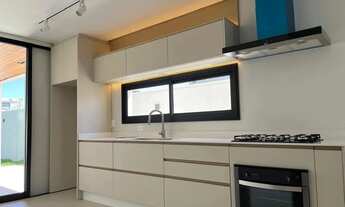 Imagem 4: Casa para Venda em Florianópolis, Campeche, 3 dormitórios, 1 suíte, 2 banheiros, 2 vagas