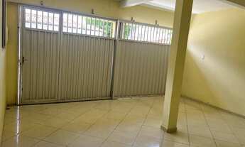 Imagem: Aluga Casa, lado Sombra, próxima padaria,escolas,praça