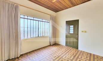 Imagem 2: Casa térrea para locação no Bairro Vila Tibério, próximo ao Santuário Nossa Senhora do Ros