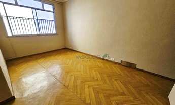 Imagem 3: Excelente apto de 2 quartos no centro da cidade com elevador