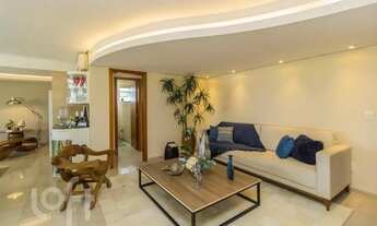 Imagem 7: Apartamento à venda em Menino Deus com 206 m², 4 quartos, 3 suítes, 3 vagas