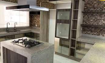 Imagem 2: Imóvel para venda possui 317 metros quadrados com 4 quartos