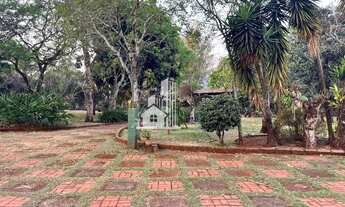 Imagem 3: Imóvel para venda possui 500 metros quadrados com 8 quartos