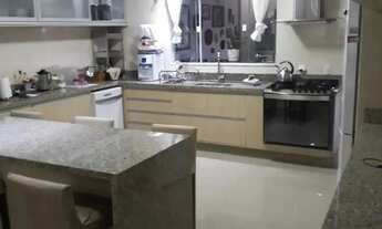 Imagem 4: Casa com 4 dormitórios sendo 1 suíte e 3 vagas - Boa Vista