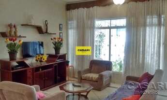 Imagem 2: Sobrado à Venda 3 Dormitórios, 2 Vagas Próximo à Av. Kennedy e Shopping Golden Square S