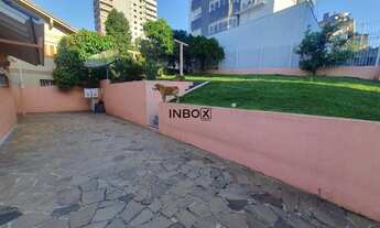 Imagem 2: BELA CASA DE ESQUINA COM 04 DORMITÓRIOS E 220M² NO BAIRRO PROGRESSO EM BENTO GONÇALVES