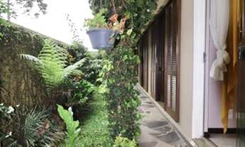 Imagem 5: Casa para Venda em Curitiba, Novo Mundo, 3 dormitórios, 1 suíte, 4 banheiros, 4 vagas