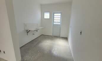 Imagem 2: CASA COM QUINTAL E VAGA DE GARAGEM, PRONTA SO MUDAR QUALQUER BANCO. ACEITA CARRO US