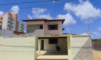 Imagem 2: Casa duplex à venda com 3 dormitórios e 1 suíte, 165m² no bairro mais famoso da cidade - P