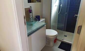 Imagem 2: Apartamento para venda tem 55 metros quadrados com 2 quartos todo reformado e decorado rec