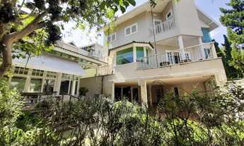 Imagem 6: Casa de condomínio para venda tem 600 metros quadrados com 3 quartos