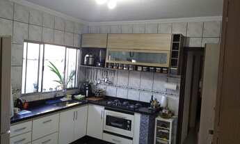 Imagem 5: Casa para aluguel possui 125 metros quadrados com 2 quartos em Rio Abaixo - Jacareí - SP