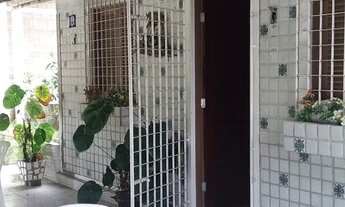 Imagem 3: Casa de condomínio térrea para venda possui 130 metros quadrados com 4 quartos