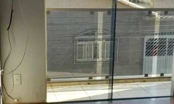 Imagem 5: Alugo Casa com 3 quartos, ampla cozinha e sala de entrada, 2 banheiros e grande cobertura