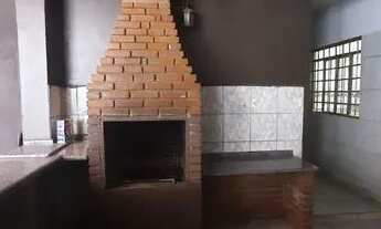 Imagem 3: Sobrado com ótima localização na Avenida Guedner