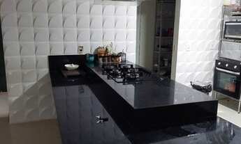 Imagem 3: Linda Casa! Rua 01, Jockey, 4 Quartos, 2 Suítes, Piscina, Churrasqueira, 420m2, Vicente Pi