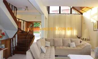 Imagem 2: Sobrado para venda possui 400 metros quadrados com 4 quartos