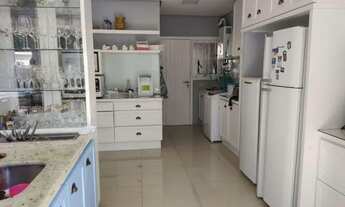 Imagem 2: Casa para venda com 175 metros quadrados com 3 quartos