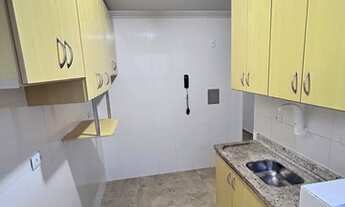 Imagem 4: Apto reformado, 2 quartos grandes, cozinha planejada, garagem privativa, ótimo local, disp