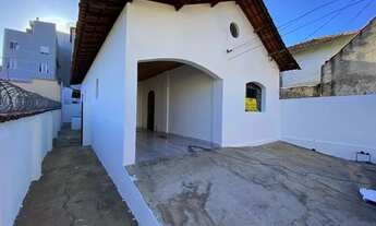 Imagem: Belo Horizonte - Casa Padrão - Carlos Prates