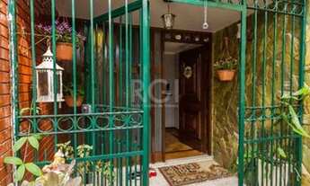 Imagem 2: Casa para Venda - 317m², 5 dormitórios, sendo 1 suites, 2 vagas - Teresópolis