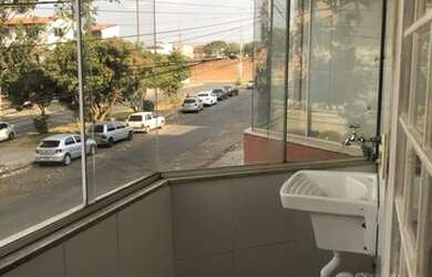 Imagem 6: Apt um quarto, frente pra rua, com varanda, sem condomínio !
