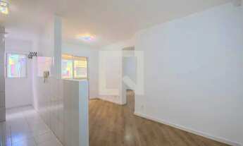 Imagem 2: Apartamento para Aluguel - Santa Maria, 2 Quartos, 47 m2