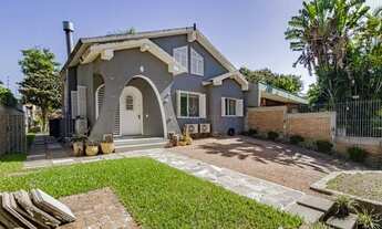 Imagem: Linda casa com 3 dormitórios no bairro