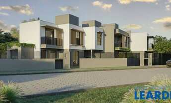 Imagem 2: SOBRADO - CAMPECHE - SC