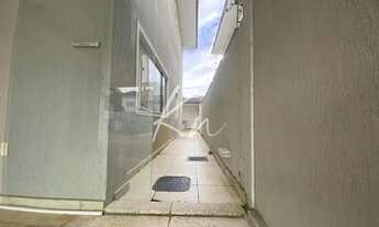 Imagem 3: Casa triplex 250m2 com 4 suítes no Condomínio Terra América