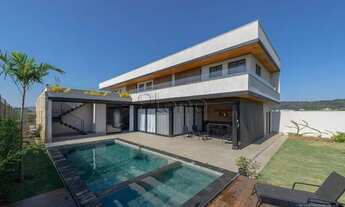 Imagem: Casa à venda no condomínio Serra Azul