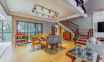 Imagem 2: Casa em condomínio Mobiliada e Decorada, 04 Dormitórios, 04 Vagas, Santa Felicidade