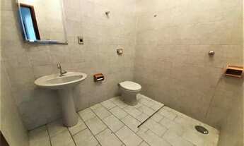 Imagem 2: Apartamento amplo situado na Floriano Peixoto, com acesso direto a região central da cidad