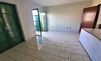 Imagem 6: Apartamento amplo situado na Floriano Peixoto, com acesso direto a região central da cidad