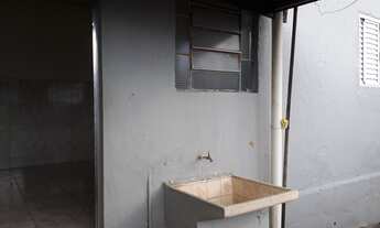 Imagem: Casa de 2 comodos e banheiro com 1 quarto