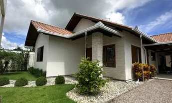 Imagem: Casa para venda possui 250 metros quadrados