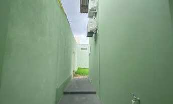 Imagem 4: Casa Duplex no Parque 10 - Com 03 quartos - Apta a financiamento bancário