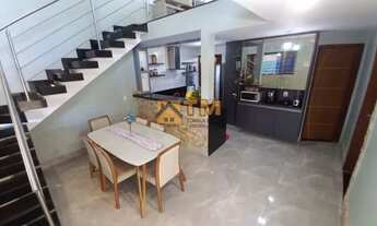 Imagem 4: Sobrado com Fino Acabamento, Bem Localizado