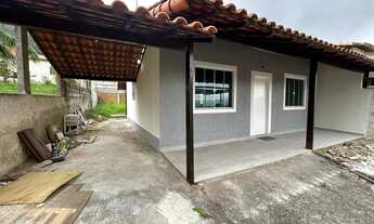 Imagem: Belíssima Casa com 2 quartos à venda