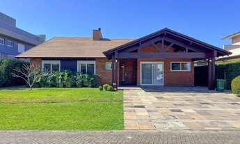 Imagem 7: Casa em condomínio Térrea com 274 metros 4 Suítes no Centro de Xangri-Lá - RS