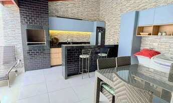 Imagem 7: Casa com piscina - ótima localização